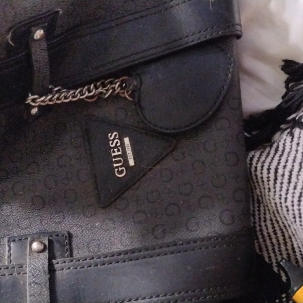 Guess shoulder bag